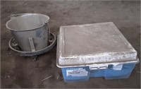 Water bucket with blanket and flannel sheet