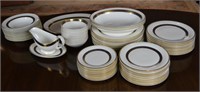 Royal Doulton HARLOW Bone China Service