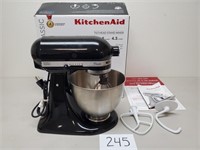 $260 KitchenAid Classic 4.5 Qt Mixer