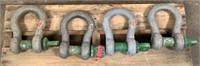 (4) 17 Ton Shackles