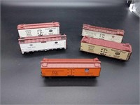 Lot of 5 box cars by Kadee - 1 is Varney New Y