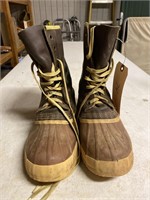 Size 9 Insulated water boots