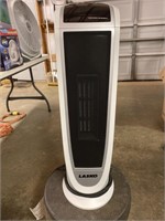 Lasko electric heater, plugged in and it works,