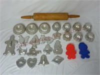 Vintage Wooden Rolling Pin, Cookie Cutters & Molds