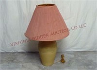 Southwest Style Pottery Table Lamp ~ Powers On