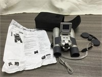 Barska 8x32 binoculars with built in 8.0 MP