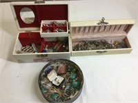 Lot of costume jewelry and cases