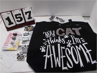 2 Tote Bags "My Cat Thinks I'm Awesome"