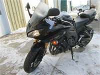 2011 YAMAHA FAZER 8