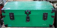 GREEN FLAT TOP TRUNK WITH TRAY