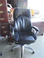 Really Nice Office Chair - pick up only