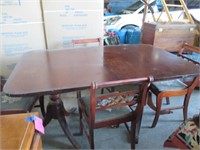 Duncan Phyfe Dining Room Table - pick up only