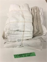 2 Bath Mats, 3 Bath Towels, & 6 Face Cloths EUC
