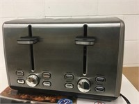 4 Slice Stainless Toaster ~ Gently Used & Works