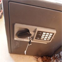 2 Cubic Feet Safe/Combination and Key Entry