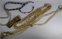Assorted lot of 6 Pieces of Jewelry