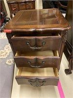 Hekman End Table - 3 Drawers (w/ Items 302/304)
