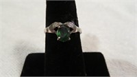STERLING SILVER RING WITH GREEN STONE SZ 6.5