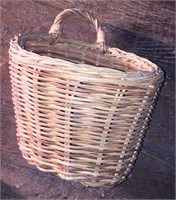 Wall Hanging basket, 8" diameter