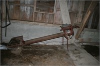 6"x8' TRANSFER AUGER WITH HOPPER