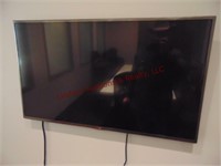 LG Flat screen Tv: 41" w/ remote