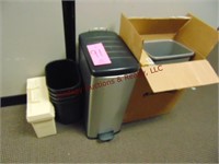 Group of trashcans & other SEE PICS