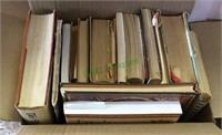Box of approximately 12 vintage cookbooks -