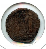 Very Large 40 Follis CON, Star on the Right of M,