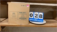 1 Case Tuxton 10-1/2" Plates
