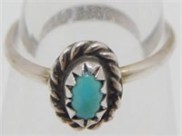 Vintage Navajo Turquoise and Sterling Silver Ring