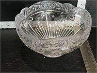 Crystal Etched Scalloped Bowl