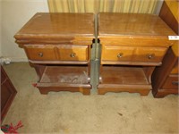 Lot of 2 Side Tables