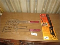 Lot of 3 Grill Items
