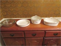 Lot of 4 Dishes