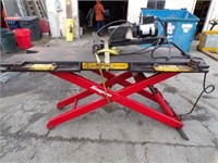 Snap On Lift EELR338A