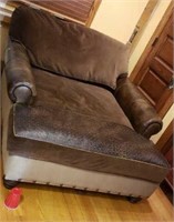King Hickory Chaise and a Half Leather & Fabric
