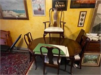 Dinning Room Table with 2 Leaves and 4 Chairs