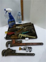 Tool Lot - Pipe Wrench & Cutter / Screw Drivers