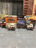1/64 AC, CASE, PULLING TRACTOR, CARDED