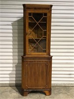 CHIPPENDALE CORNER CABINET