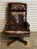 VINTAGE LEATHER OFFICE CHAIR WITH NAIL HEADS