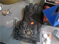 PAIR LEATHER MOTORCYCLE GLOVES