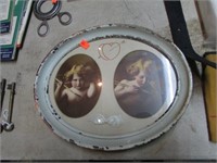 OVAL PICTURE FRAME