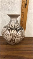 Mata Ortiz inspired pottery - Alvaro Parramtz