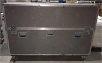 Rolling TV storage case, 69x43x14”
