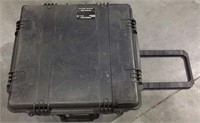 22.5x21x11” storage case on wheels