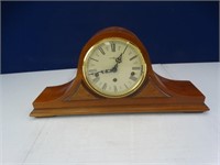 Vintage Brown Mantle Clock