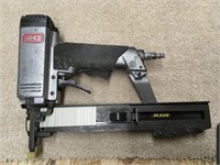 Senco SLS 20 Stapler