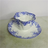 Beautiful Shelly Cup & Saucer