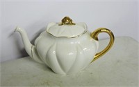 Shelly Teapot 10"L